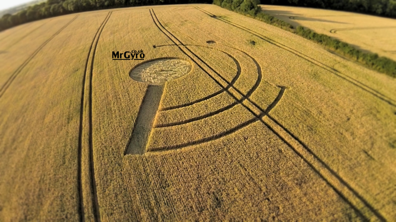 Illustration for article titled The Most Astonishing Crop Circle Artworks of 2014